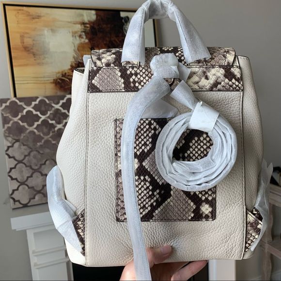 NWT Michael kors Susie backpack in white/cream snake skin - Picture 6 of 6